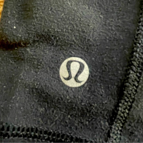 Vintage lululemon Capri - Picture 3 of 7